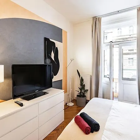 Apartment Unique Stylish - L3