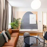 Unique Stylish - L3 Prague